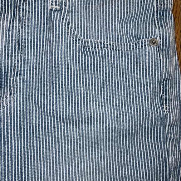 GAP Striped Jeans - Picture 2 of 6